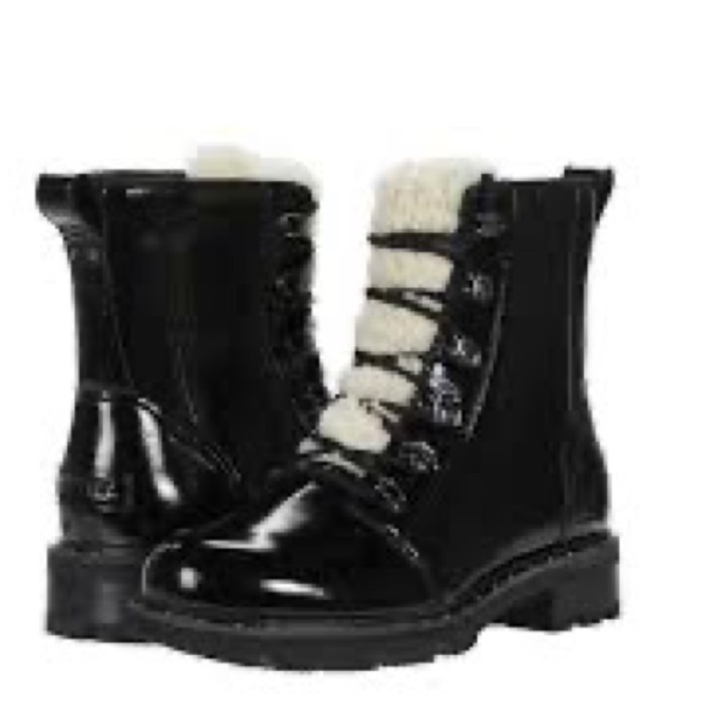 Sorel Lennox cozy waterproof boot black patent leather size 7